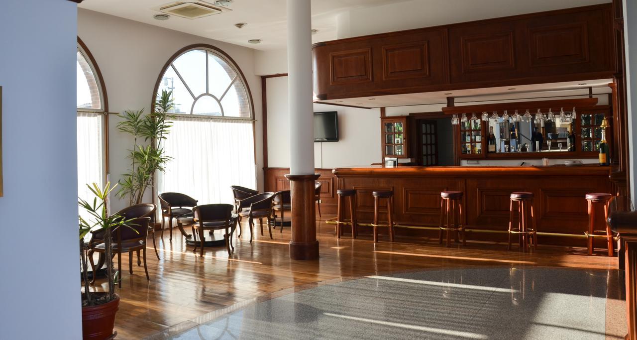 Hotel Reviens Pinamar Esterno foto