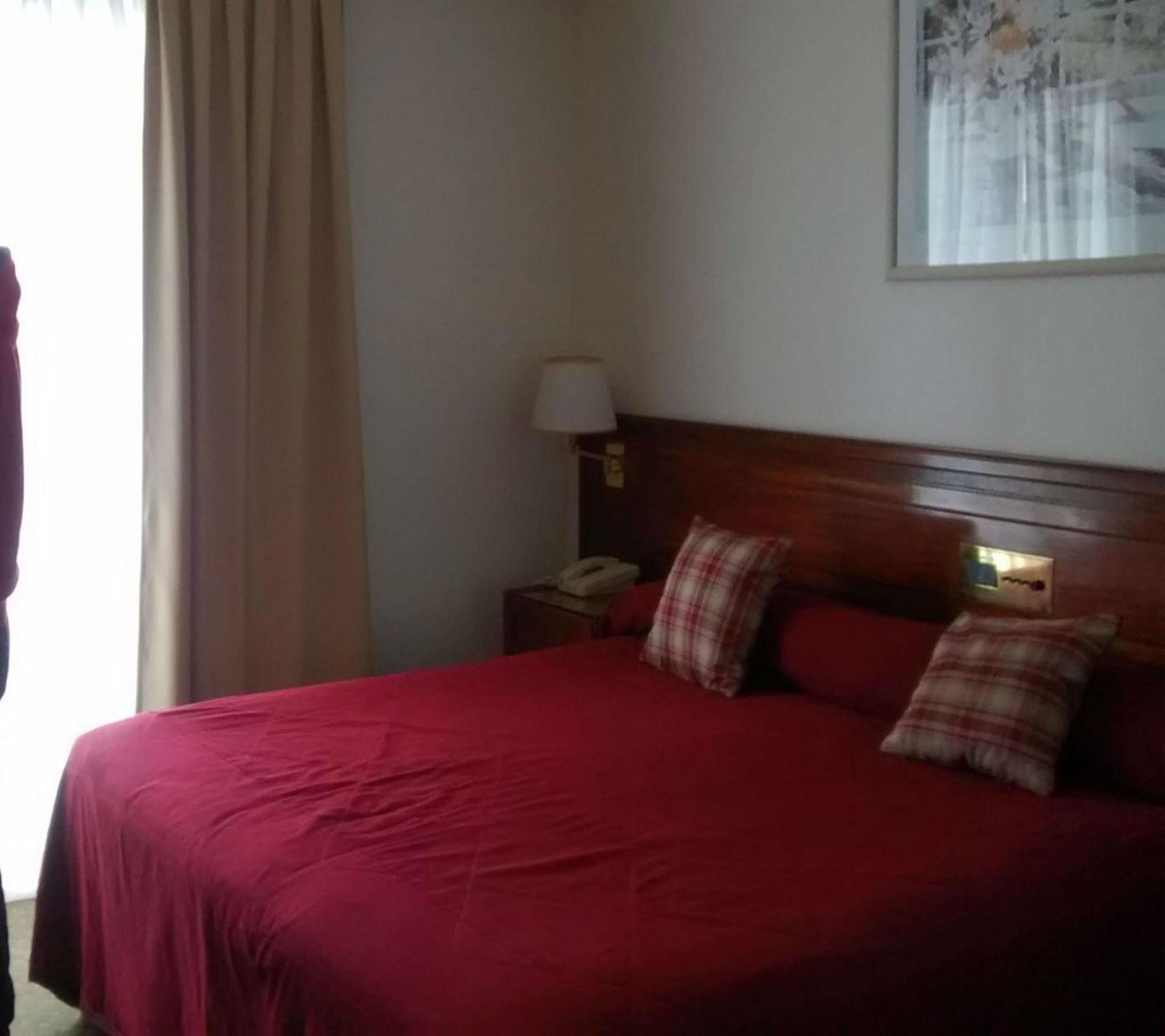 Hotel Reviens Pinamar Esterno foto